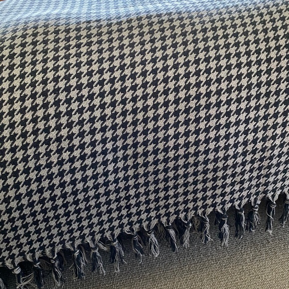 Houndstooth Turkish Throw/Blanket - Black/Grey - Picture 7 of 12
